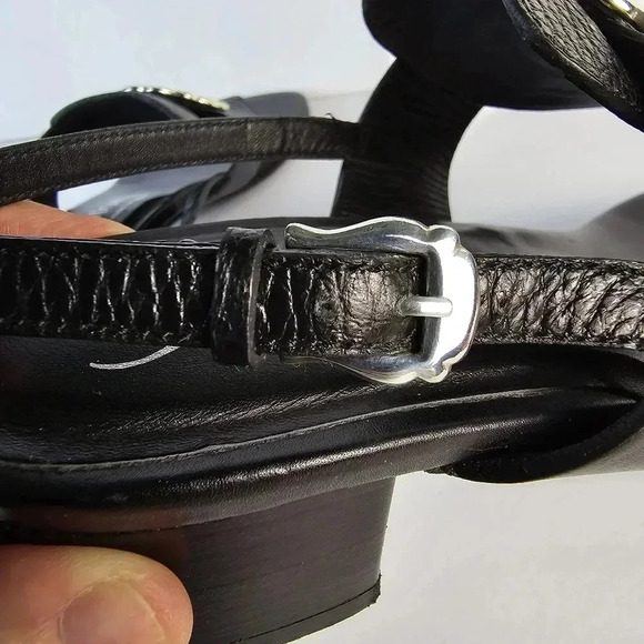 NWOT Brighton Alana Black Leather Sandal With Gold Tone Metal Hardware Size 9.5M - Picture 9 of 15